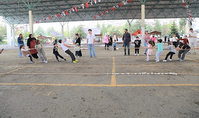 Keçiören'deki Sokak Oyunları Festivali'nde doyasıya eğlence