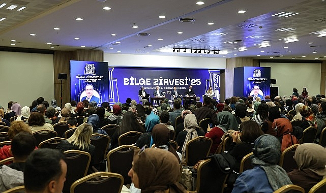 Konya Büyükşehir, Uluslararası BİLİMUM Geleceğin Eğitimi Zirvesi'ne Ev Sahipliği Yaptı
