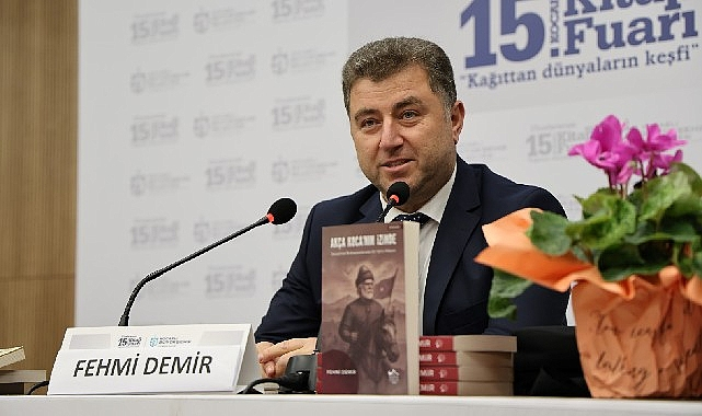 Yerel Yazar ve Şairler 15. Kocaeli Kitap Fuarı’nda Sahne Aldı