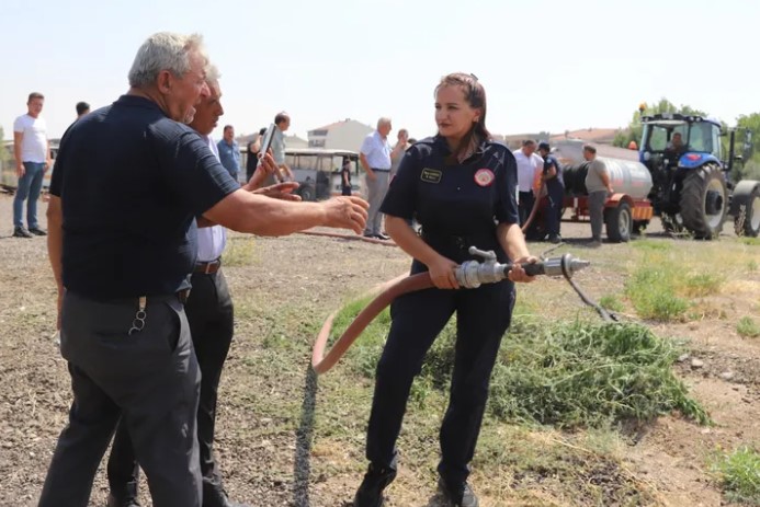 Kırsal Mahallelere Yangın Tankeri Eğitimi